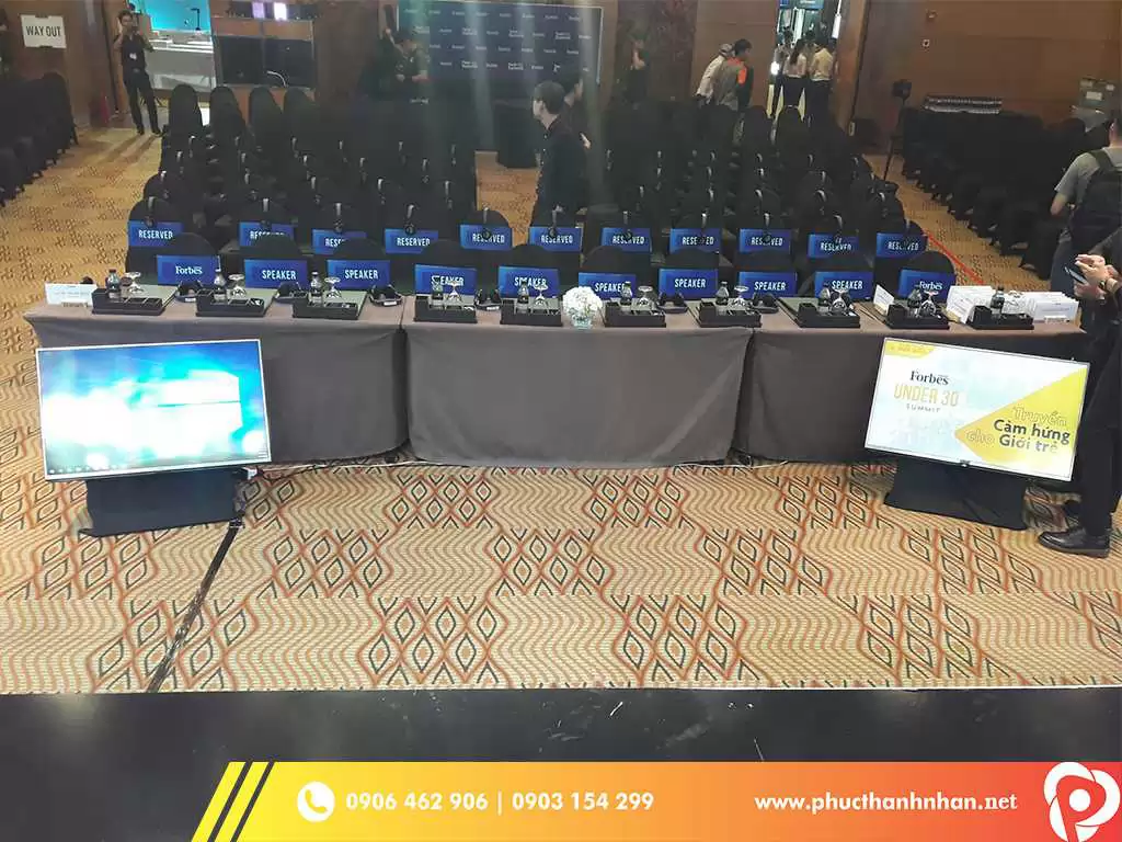 cho thuê màn hình cảm ứng