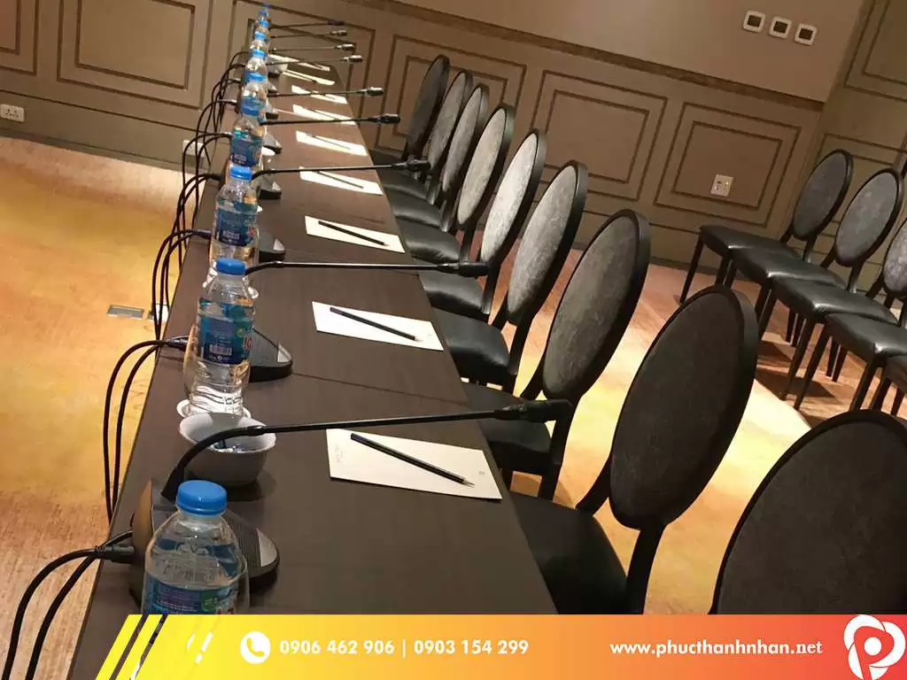 cho thuê Micro cổ ngỗng