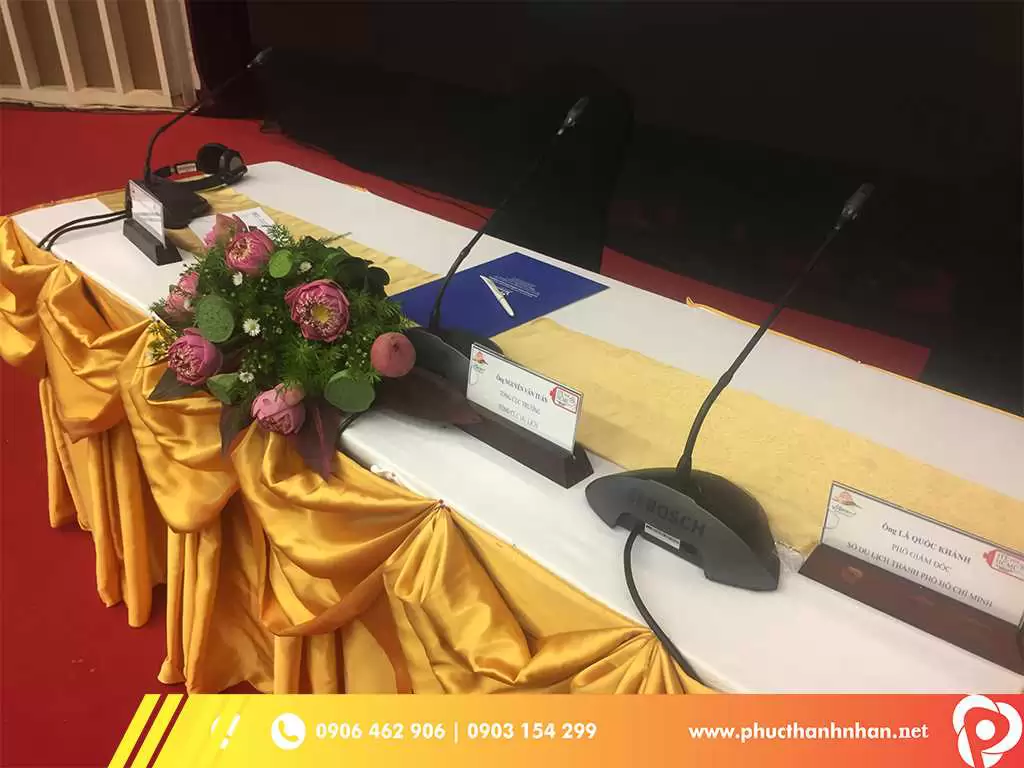 cho thuê Micro cổ ngỗng