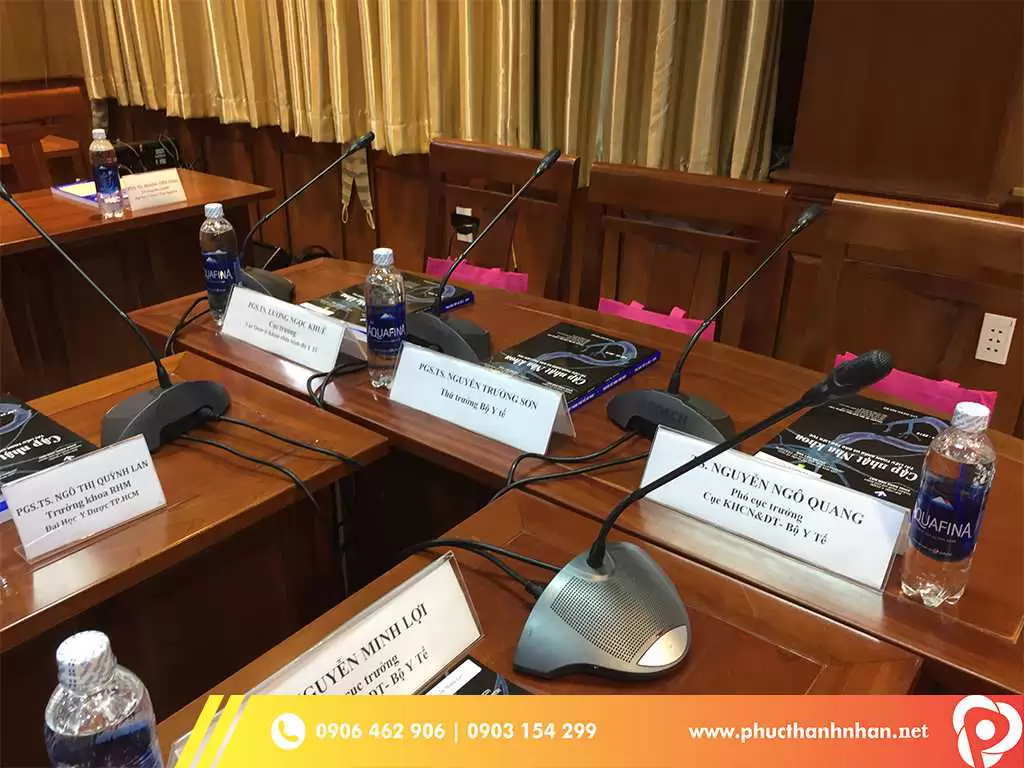 cho thuê Micro cổ ngỗng