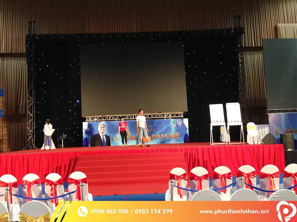 tổ chức sự kiện