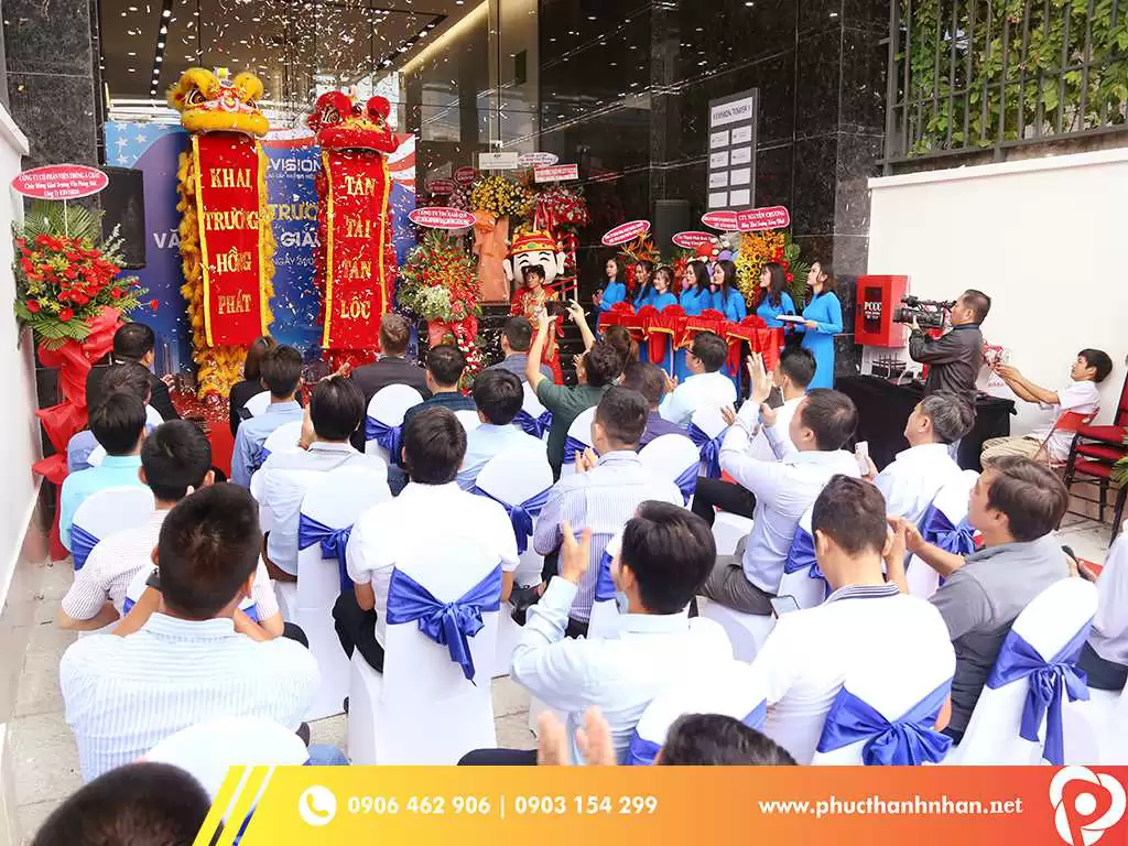 tổ chức sự kiện