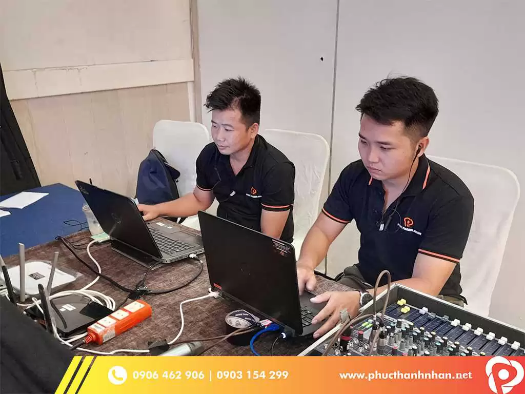 tổ chức hội nghị trực tuyến