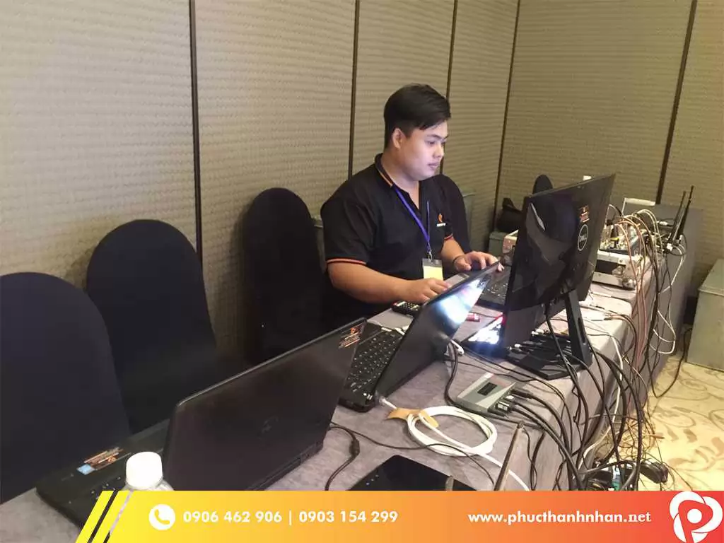 tổ chức sự kiện hỗn hợp Hybrid Events